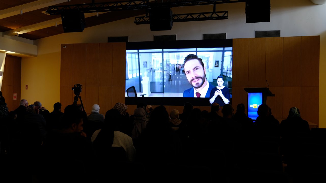 Konya Büyükşehir'den görme engellilere sesli betimlemeli film etkinliği