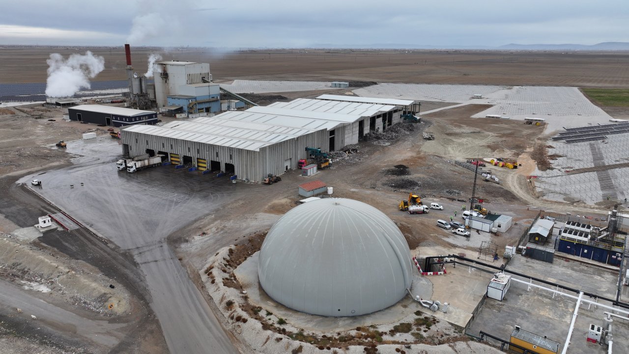 Konya Büyükşehir'den enerji başarısı! Başkan Altay; "6 Tesiste Bir Yılda 73 Milyon 854 Bin Kilowatt Elektrik Enerjisi Ürettik"