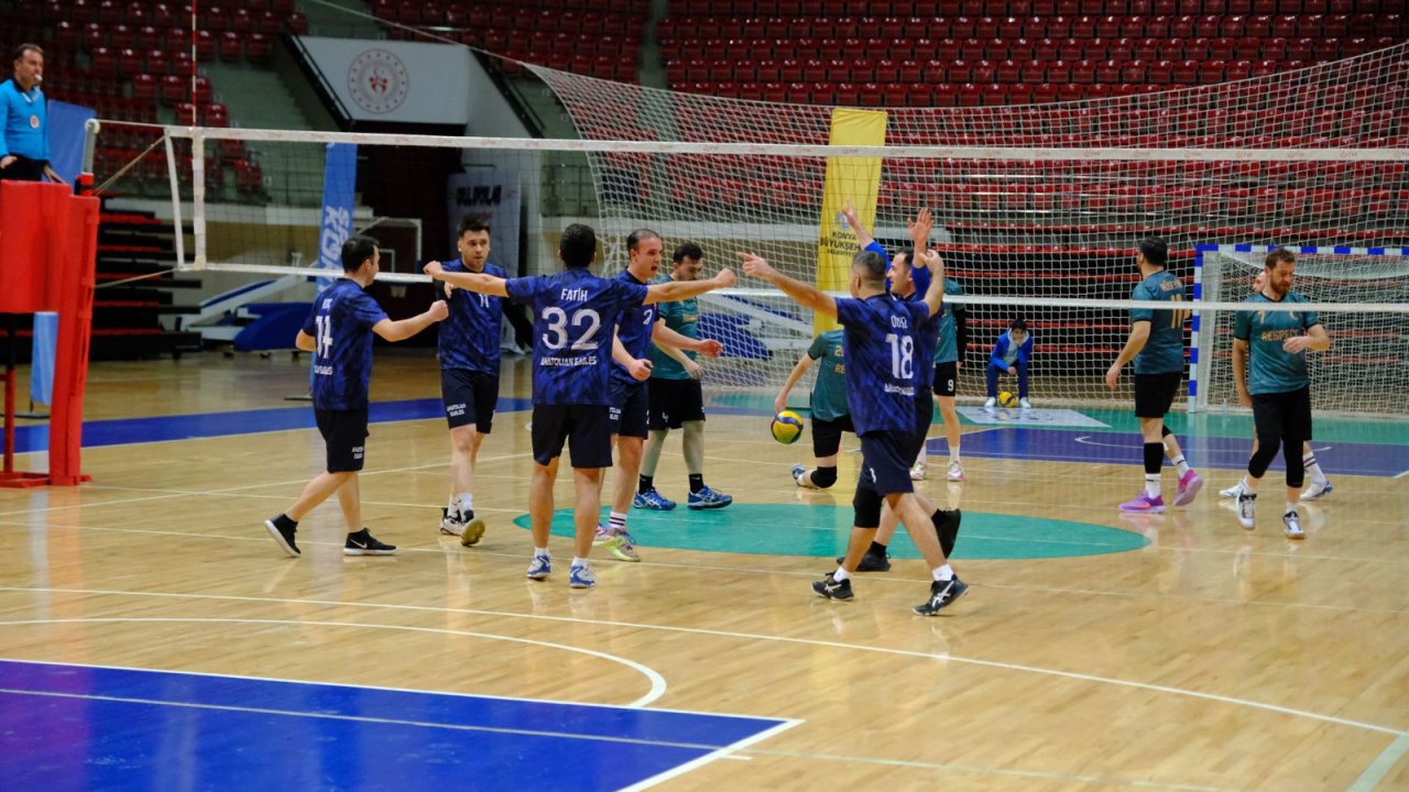 Konya Büyükşehir Kurumlar Arası Voleybol Turnuvası düzenliyor
