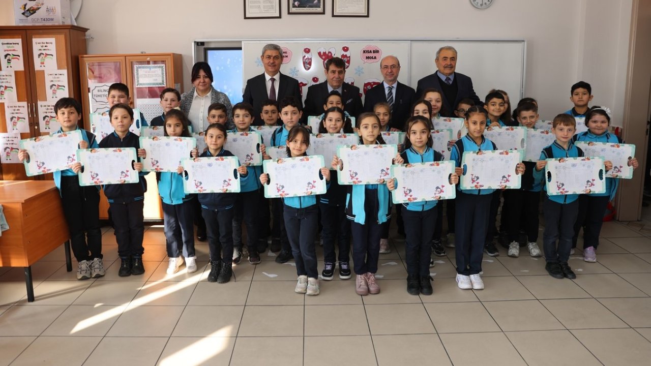 Selçuklu'da Karne Sevinci Yaşandı! Başkan Pekyatırmacı Öğrencilerle Buluştu