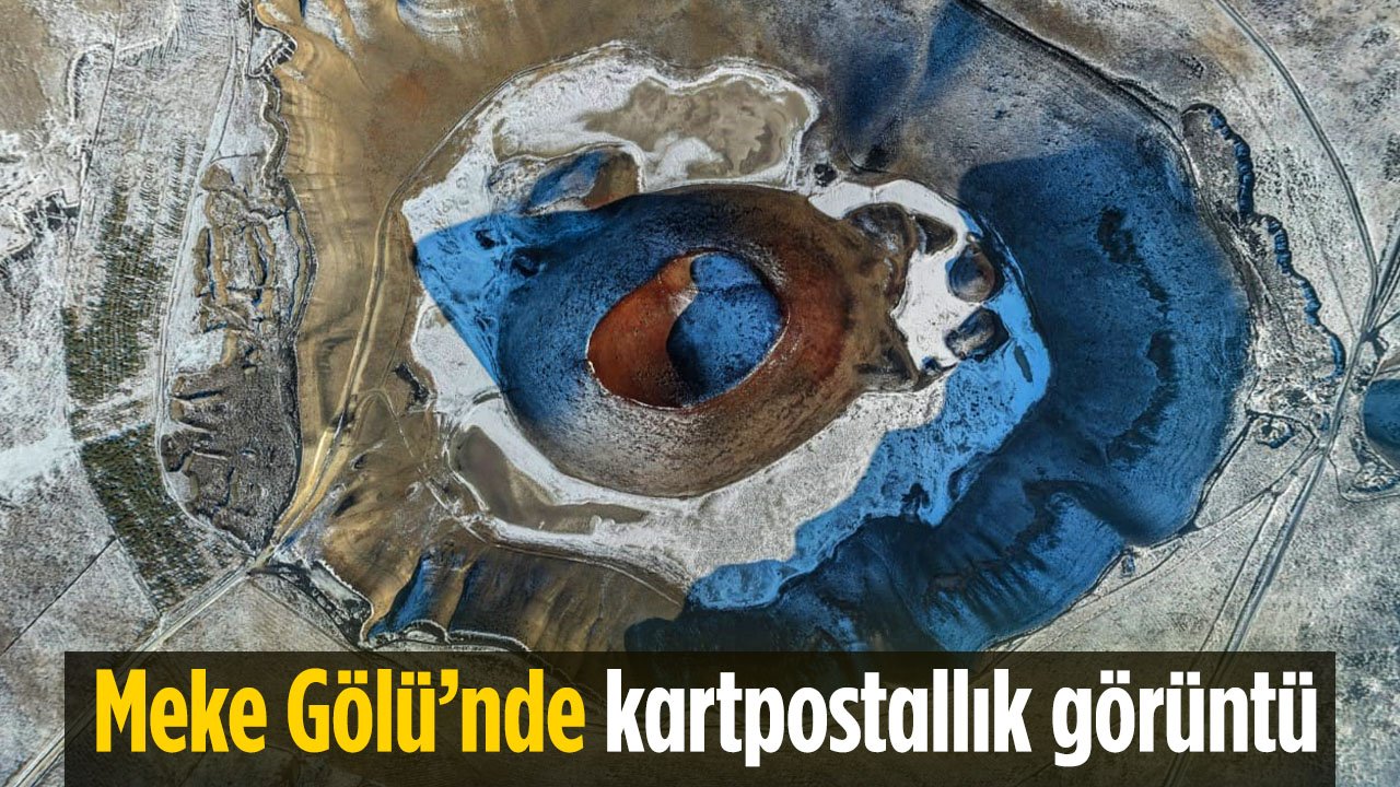 Konya'daki Meke Gölü'nde kartpostallık manzara