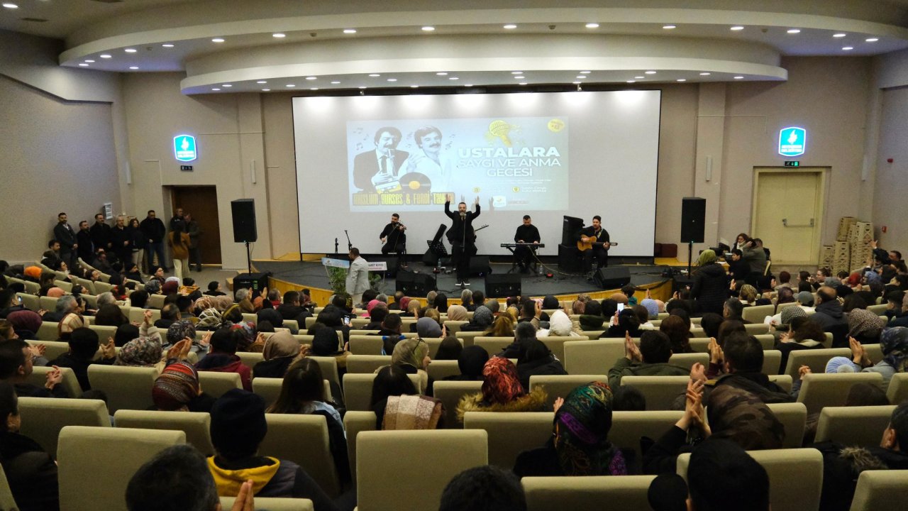 Seydişehir'de usta sanatçıları andılar! Program yoğun ilgi gördü