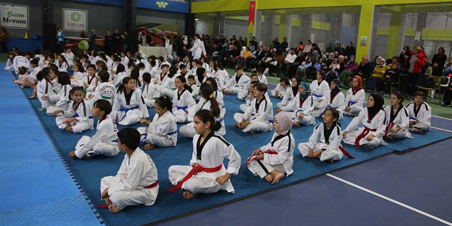 GELECEĞİN ŞAMPİYONLARI MERAM’DA KUŞAK SEVİNCİ YAŞADI