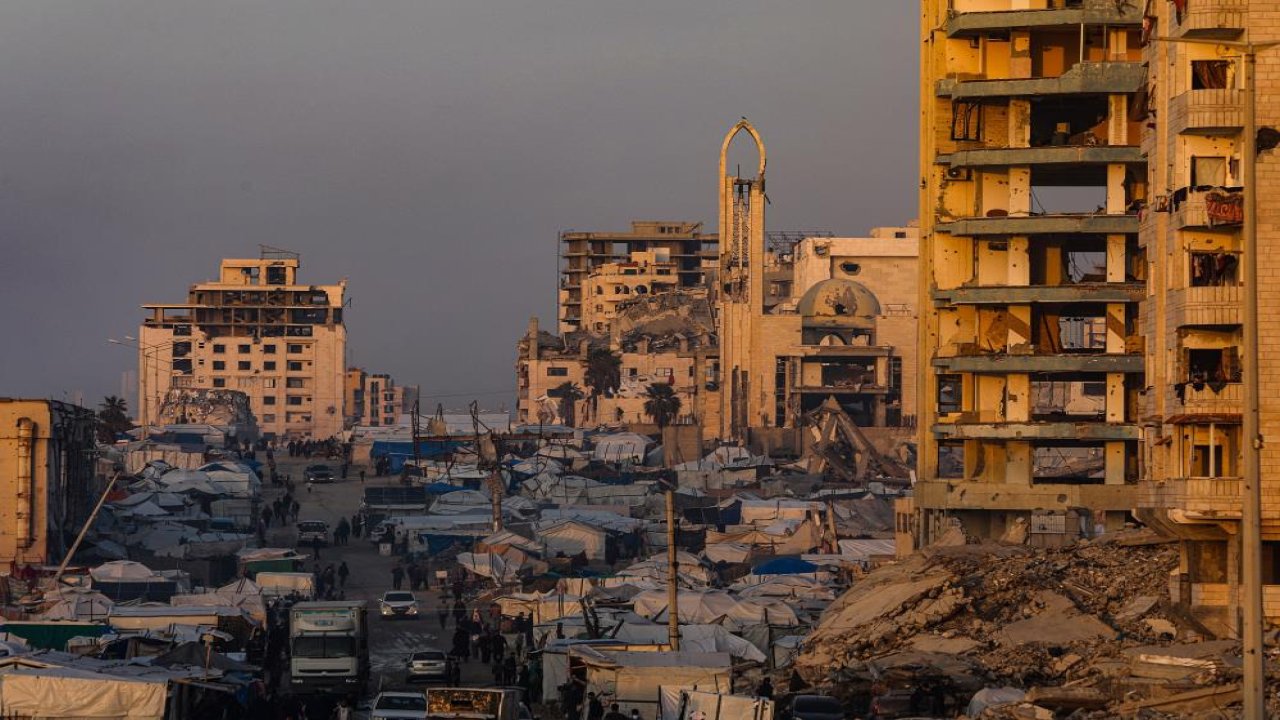 Gazze’de acı tablo derinleşiyor: 71 bin 657 can kaybı!