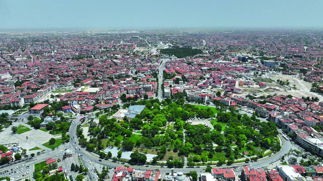 Konya’da kuvvetli rüzgâr ve fırtına uyarısı: 22 ilçe için alarm verildi