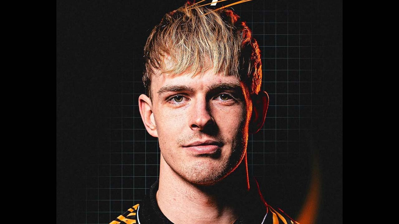 Hull City'e Manchester United'dan orta saha