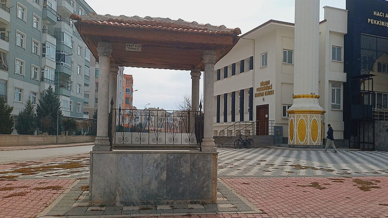 Konya’da Yol Kenarındaki Gizem: Arap Kızı Türbesi merak uyandırıyor!