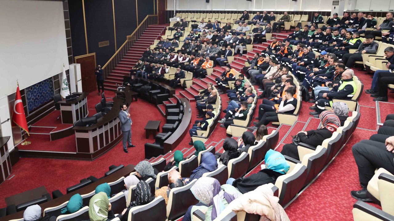 Karatay’da personel için dijital bağımlılık alarmı!