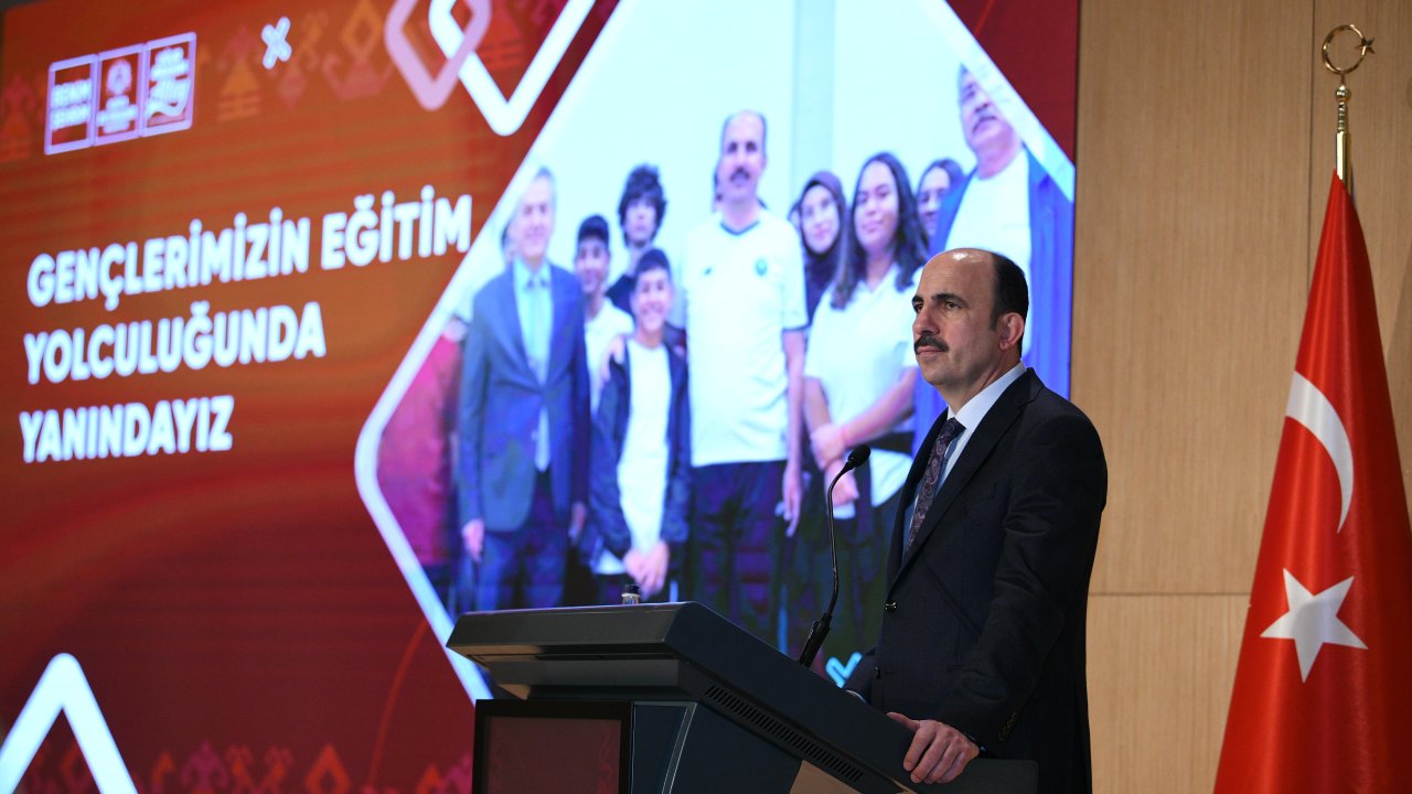 Başkan Altay’dan Konya’ya sosyal destek yağmuru: Yeni evlenenlere, ailelere, öğrencilere binlerce liralık müjde!