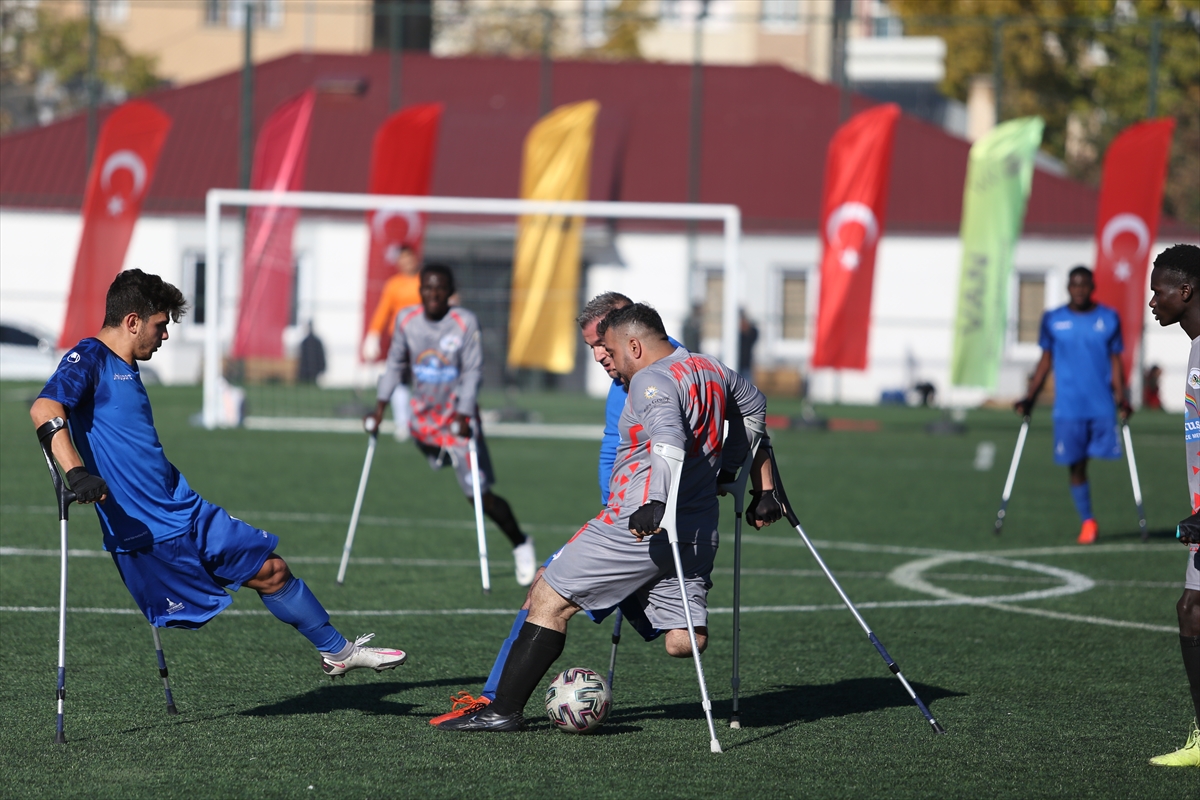 Ampute Futbol Türkiye Kupası'nda ikinci gün müsabakaları tamamlandı
