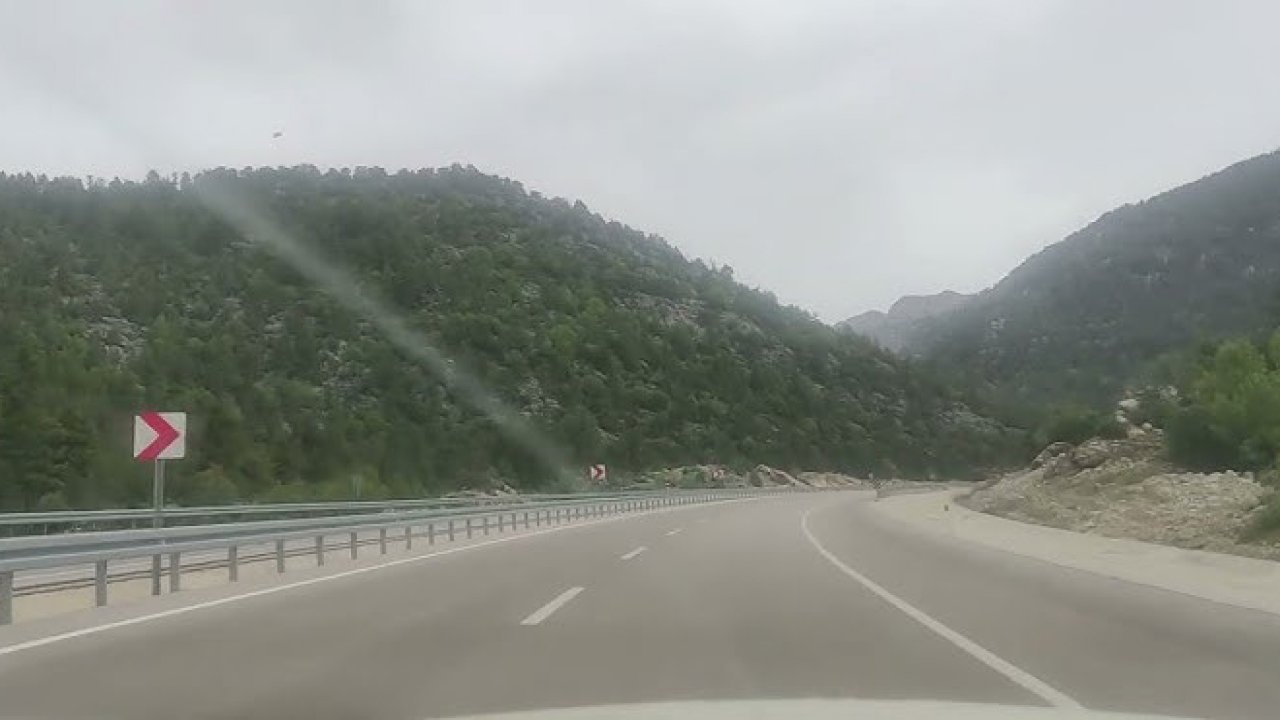 Konya’da kritik güzergâh trafiğe kapatıldı! Yeni Konya–Antalya yolunda acil uyarı