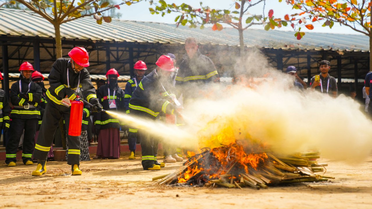 Konya Büyükşehir ve TİKA’dan Arakanlılara Eğitim! Bangladeş’teki kamplarda afet, yangın ve ilkyardım seferberliği!