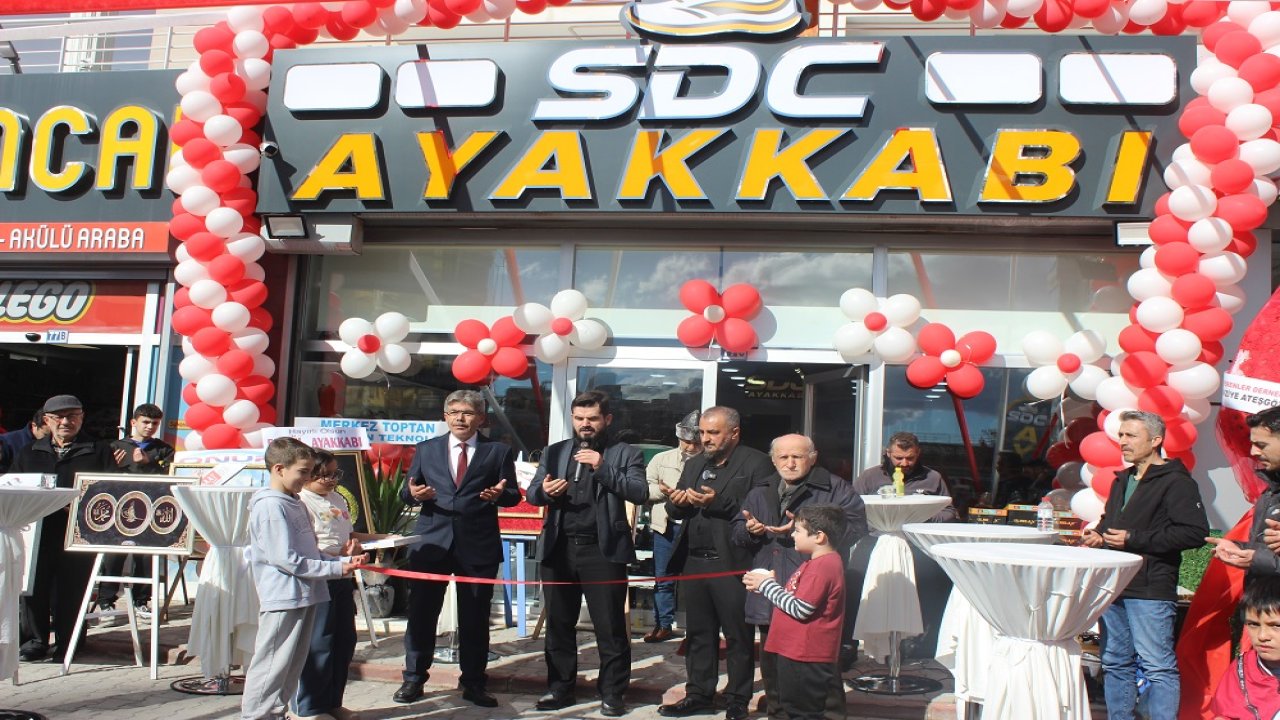 Konya’da üretilen dünya markalarını Konyalılarla buluşturacak! SDC Ayakkabı Açıldı