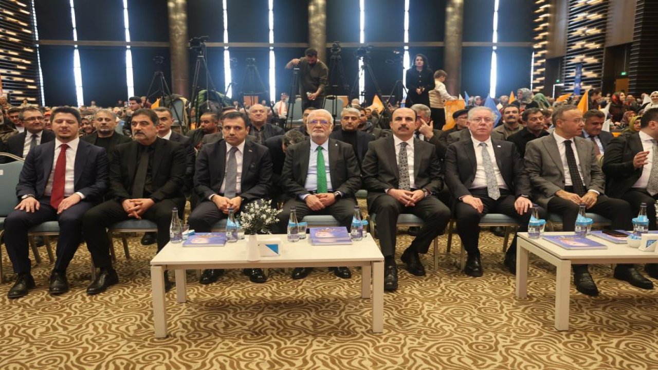 Mustafa Elitaş’tan sert sözler: "Bakanın yeminini engellemek demokrasiyi askıya almaktır"