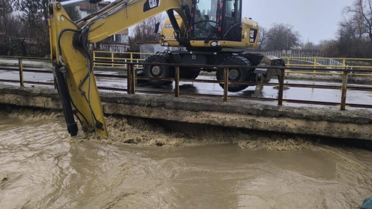 Seydişehir’de yağış alarmı! belediye ekipleri gece gündüz sahada!