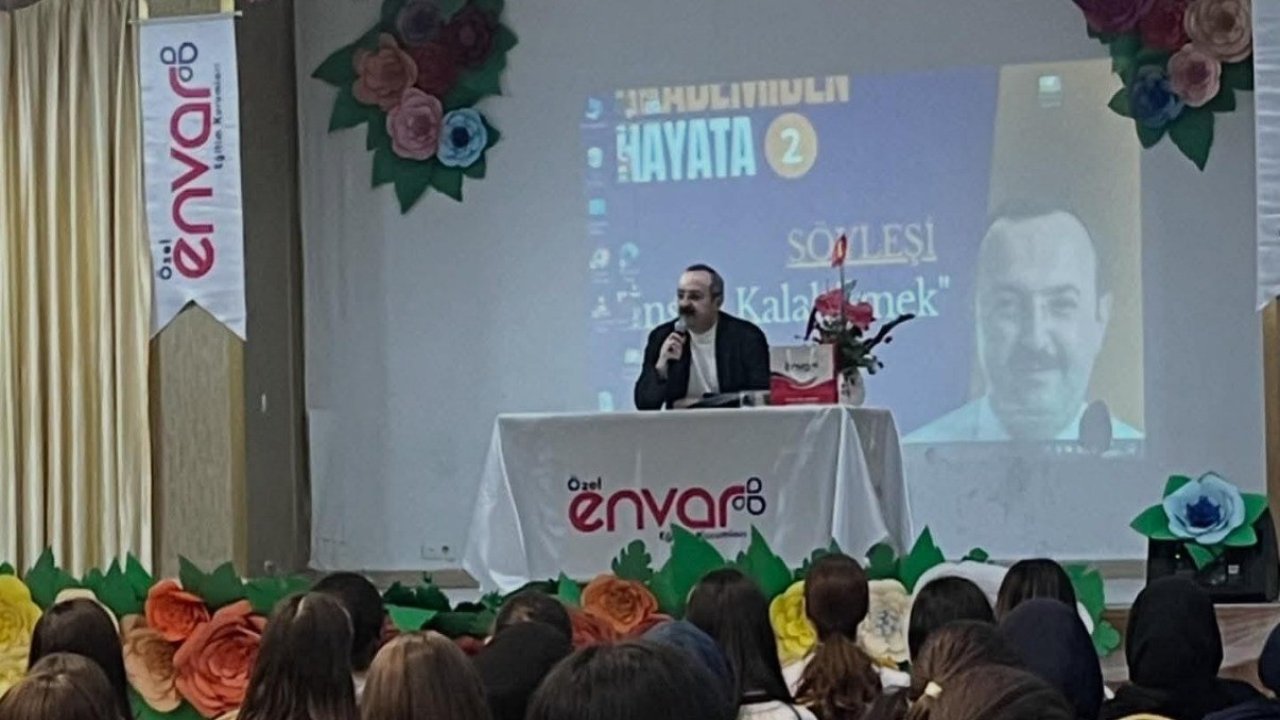 Envar Kolejinde Prof. Dr. Ahmet Kağan Karabulut söyleşisi