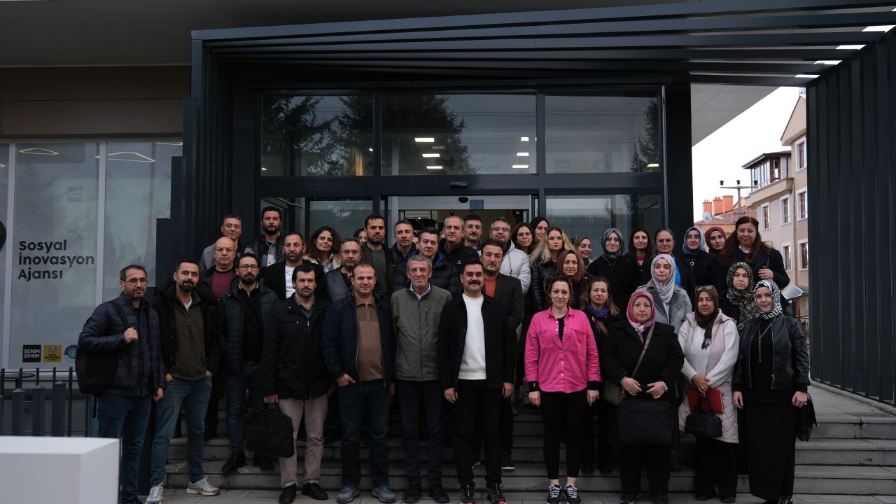 Konya’da okul dergiciliğine güçlü destek! SİA’da eğitim hamlesi!