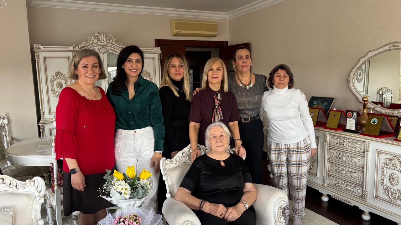 Türk kadınından yüz yıllık dayanışma