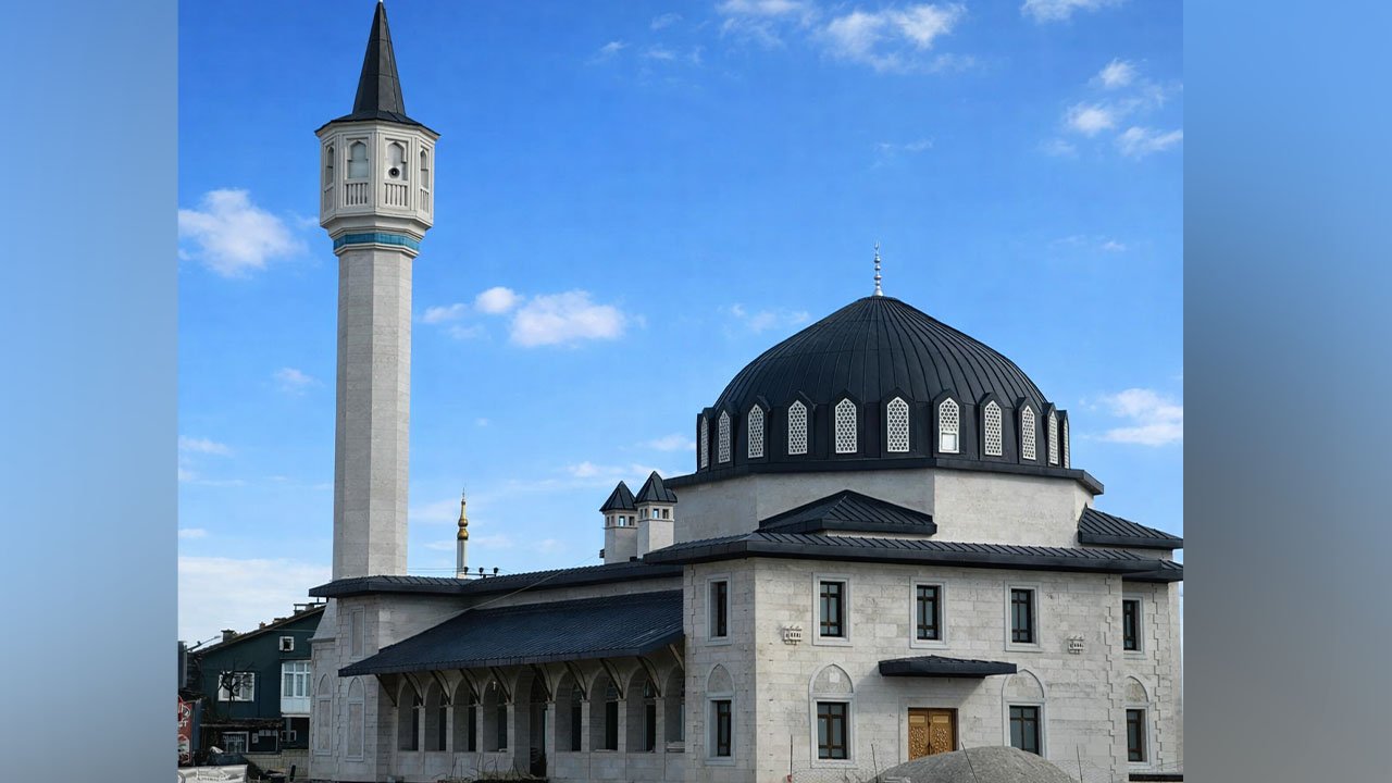 Kaşıkçı Ali Rıza Konevi Camii ibadete açıldı