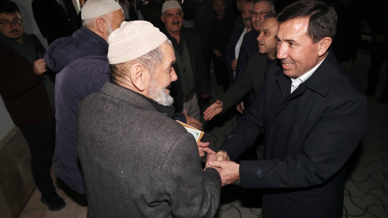 Karatay'da teravih buluşmaları sürüyor! Başkan Kılca Ulubatlı Hasan Mahallesi'nde vatandaşlarla buluştu