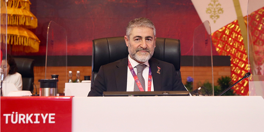 Bakan Nebati Endonezya'daki G20 toplantısında çeşitli oturumlara katıldı