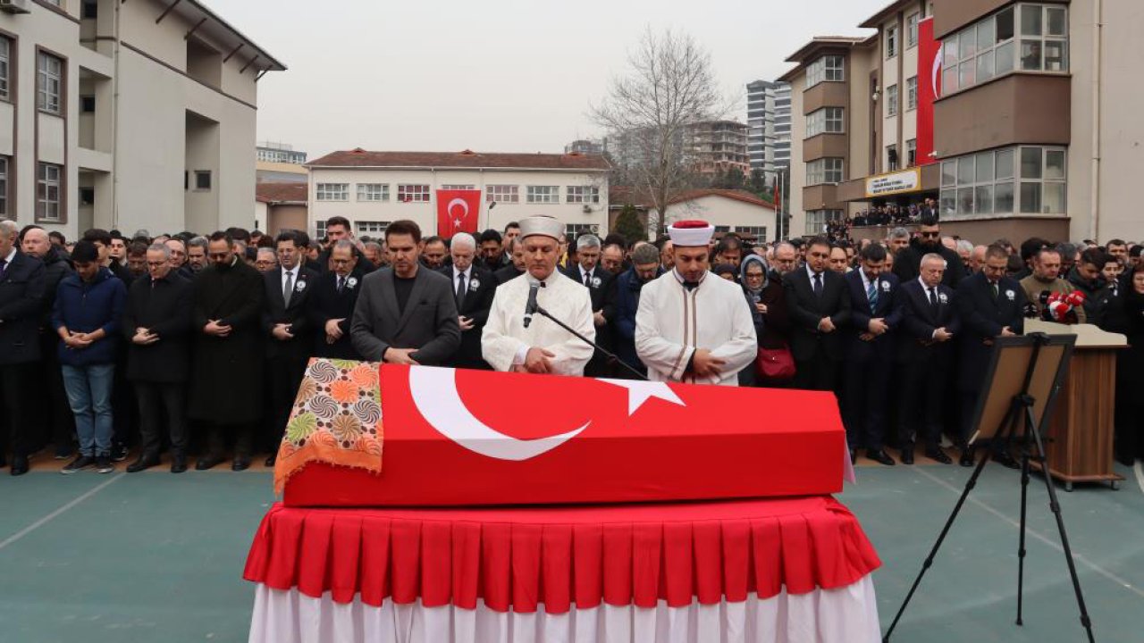Yüzlerce meslektaşı Fatma Nur öğretmeni Konya'ya son yolculuğuna uğurladı! Gözyaşları sel oldu