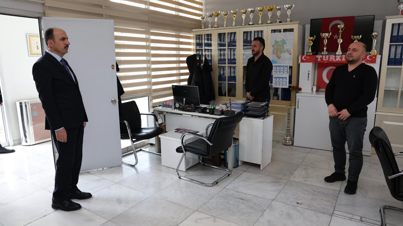 Uğur İbrahim Altay belediyede personelle buluştu: “Emekleriniz Şehrimize Güç Katıyor”