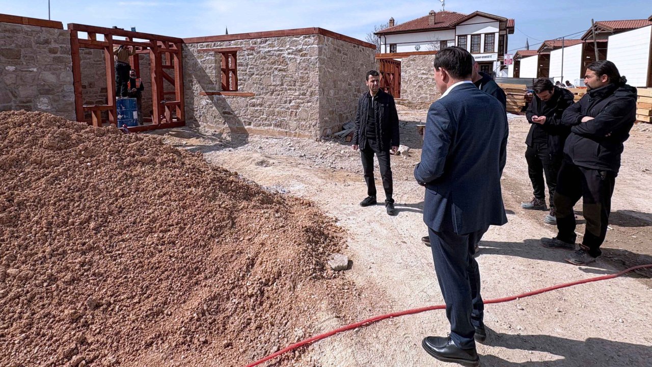 Karatay’da yatırım atağı! Başkan Hasan Kılca sahada: “Her mahallede yeni projeler yükseliyor”