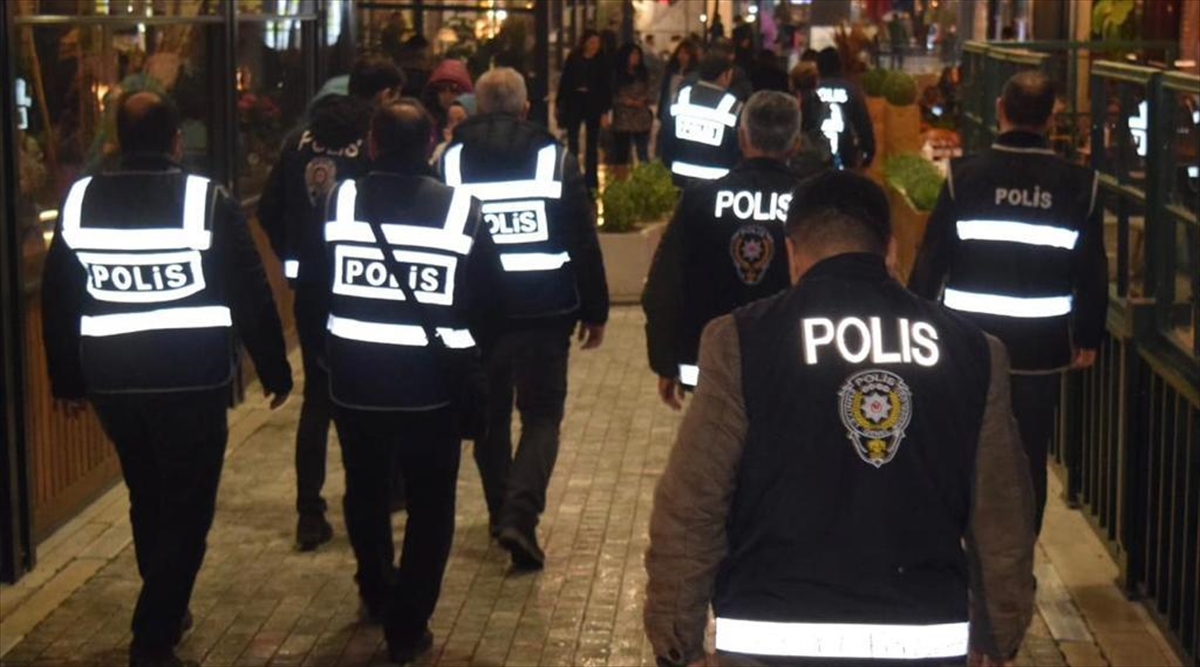 Konya'da farklı suçlardan aranan 82 kişi yakalandı