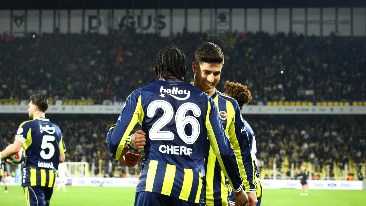 Fenerbahçe'den geri dönüş: Fenerbahçe 3-2 Samsunspor