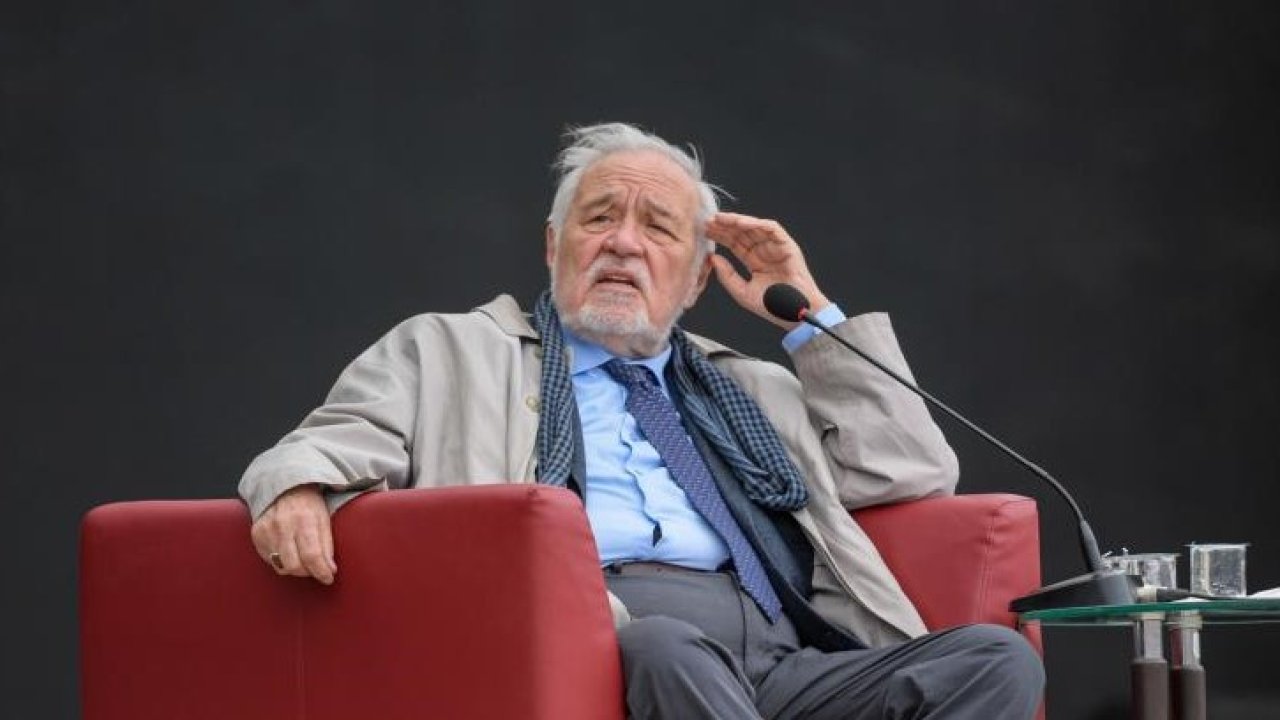 Tarihçi yazar Prof. Dr. İlber Ortaylı vefat etti