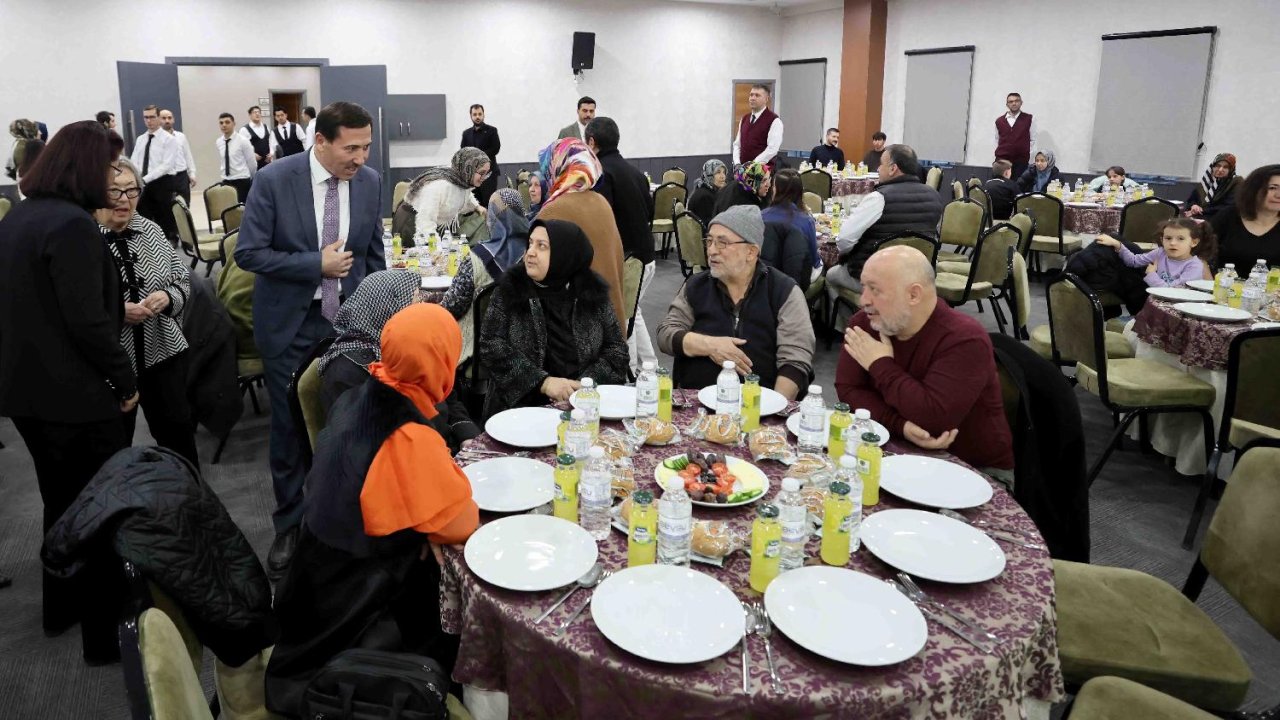 Hasan Kılca Alzheimer Merkezi sakinleriyle iftarda buluştu: Engelsiz Yaşam Merkezi müjdesi verdi!