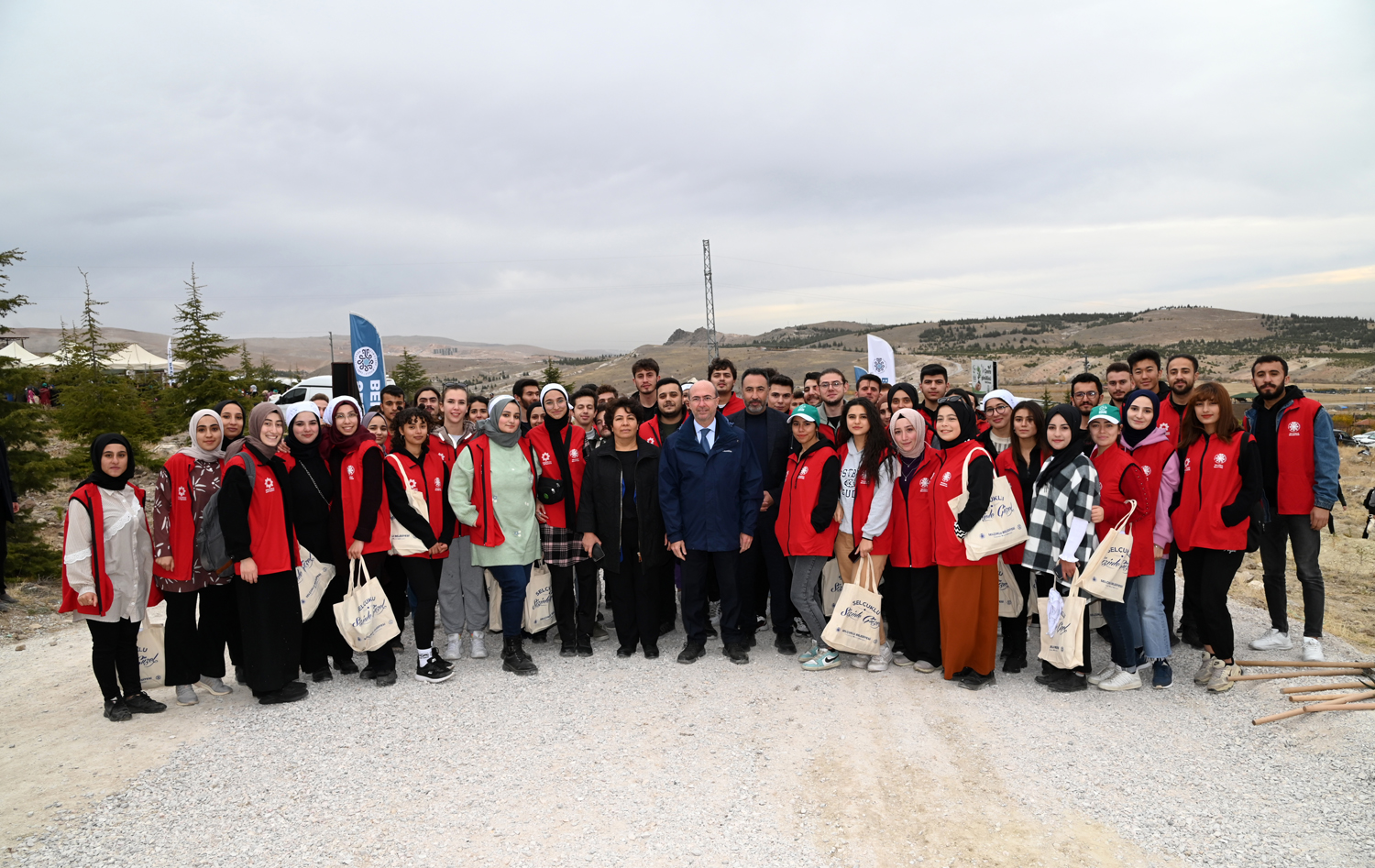 Selçuklu’ da Fidanlar Toprakla Buluştu