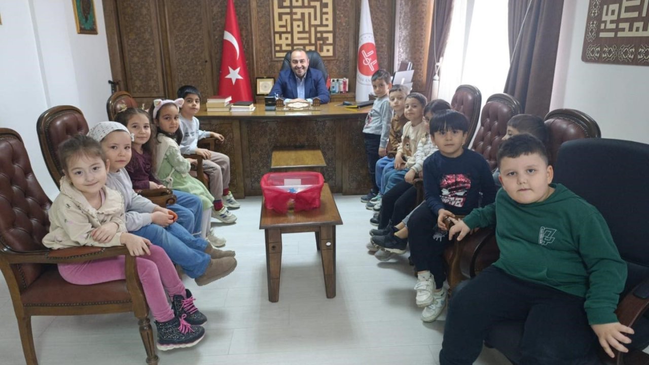 Konyalı çocuklardan duygulandıran hareket! Kumbaradaki harçlıklarını bağışladılar