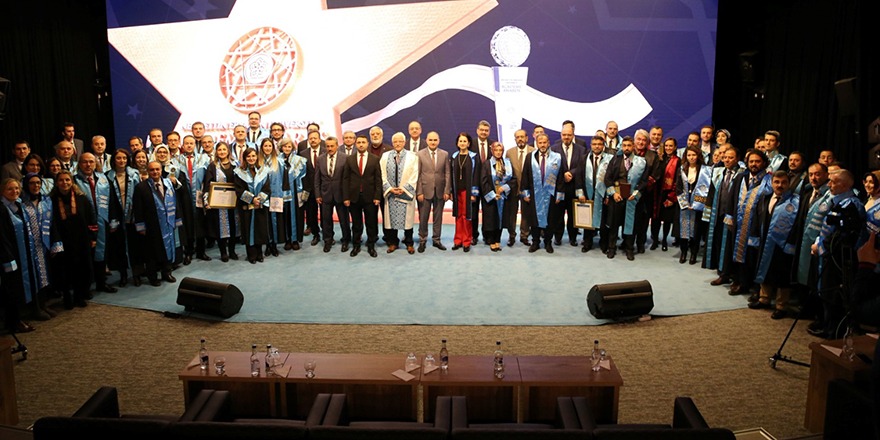 NEÜ Akademi Ödülleri Sahiplerini Buldu