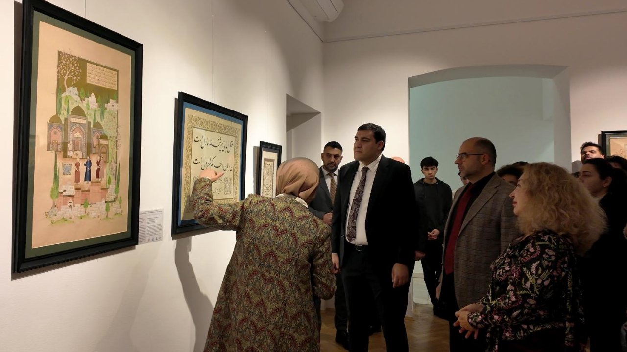 Viyana’da Mevlana rüzgârı! Karatay’ın “Mesnevi’den Hikayeler” sergisi büyük ilgi gördü!