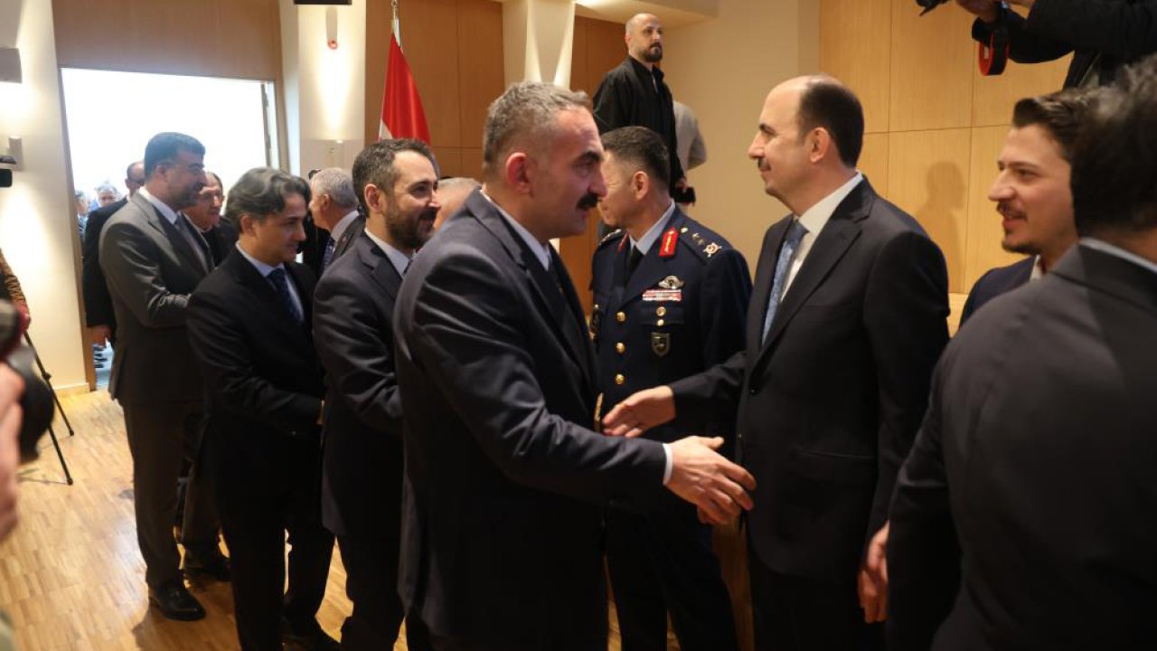 Konya’da bayram coşkusu zirve yaptı! Protokol tek yürek oldu, dikkat çeken mesajlar verildi