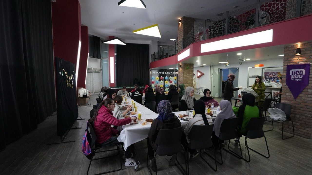 Konya’da LİMA’dan Ramazan atağı: Gençler maneviyat ve paylaşımda buluştu!