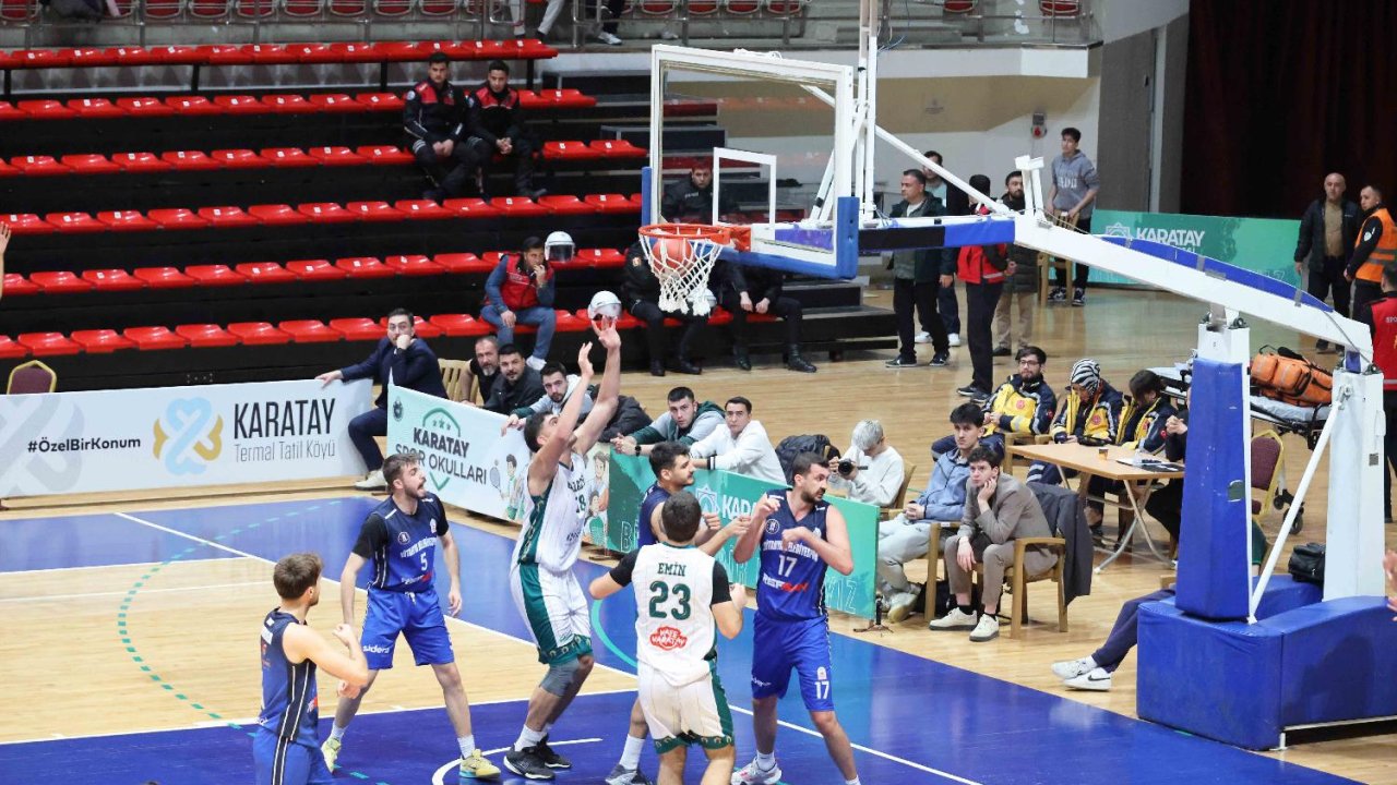 Karatay Belediyespor Play-Off’a fırtına gibi girdi! Tarihi sezonda kritik galibiyet!