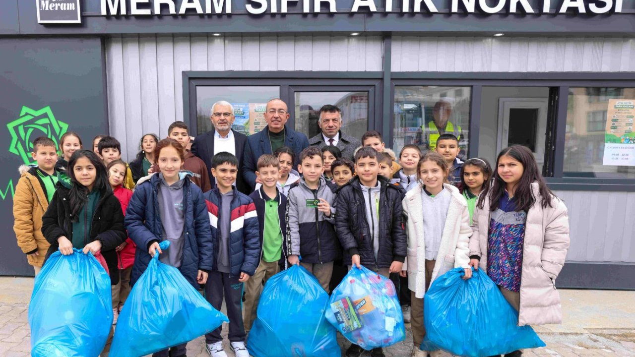 Meram’da atıklar paraya dönüşüyor! Mustafa Kavuş’tan “Çevre Kart” hamlesi!