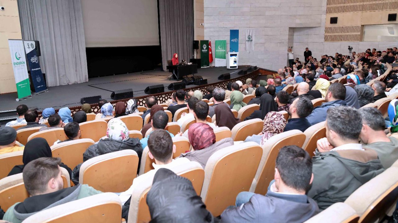 Karatay’da evlilere özel akademi başladı: Finalde umre heyecanı