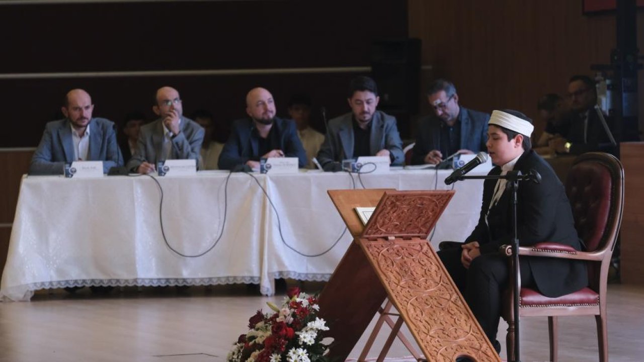 Karaman’da duygu dolu final! Genç Sada Kur’an-ı Kerim Okuma Yarışması’nda nefesler tutuldu!