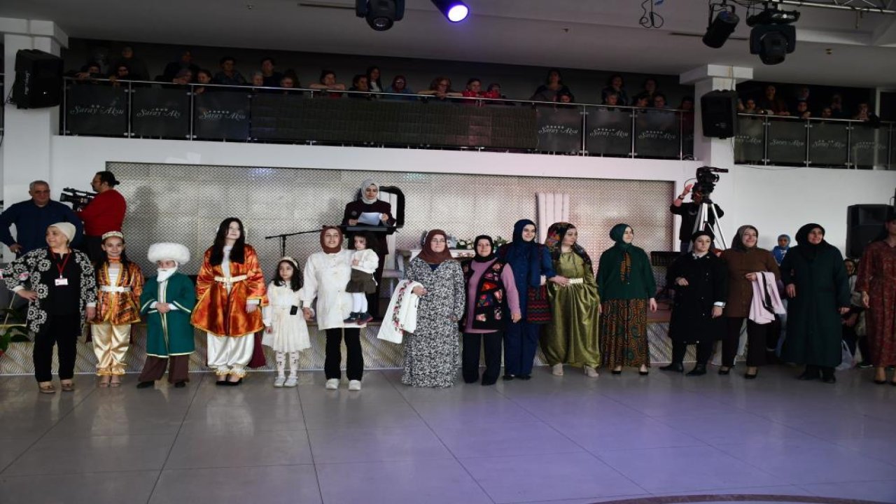 Akşehir’de göz kamaştıran defile: Halk eğitim kursiyerlerinden büyük beğeni toplayan şov!