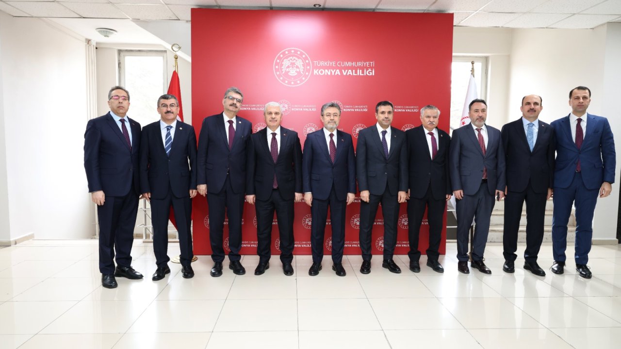 Bakan Yumaklı’dan Konya’ya kritik ziyaret! Valilikte dikkat çeken görüşme!