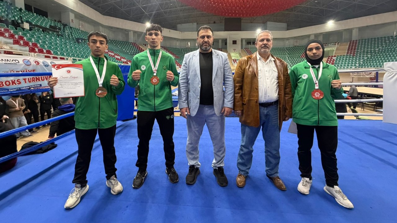 Meram'ın genç sporcuları zirveye koşuyor