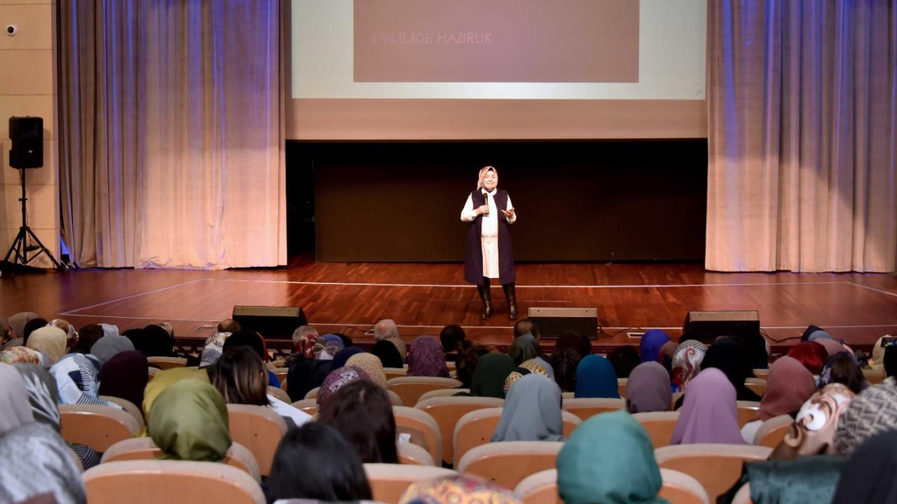 Ailelere büyük fırsat! Karatay’da evlilik ve aile akademisi yeniden başlıyor!