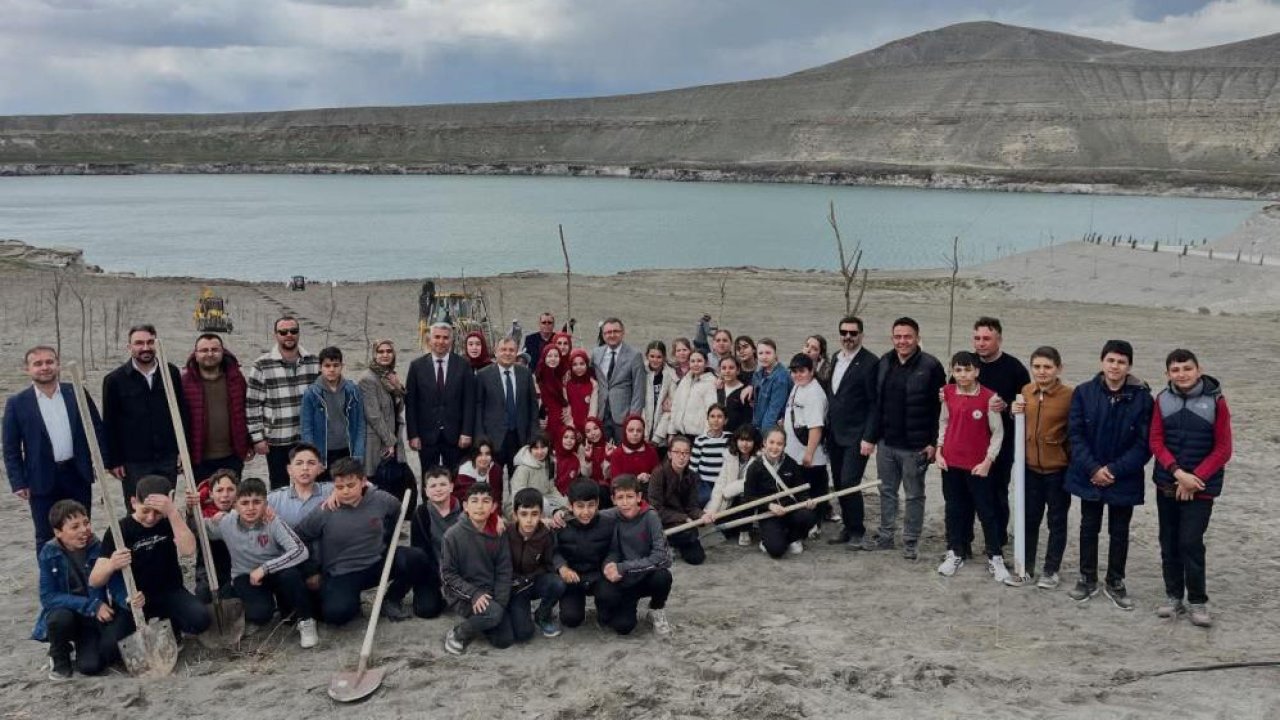 Karapınar’da büyük değişim başladı: Acıgöl çevresi yeşilleniyor