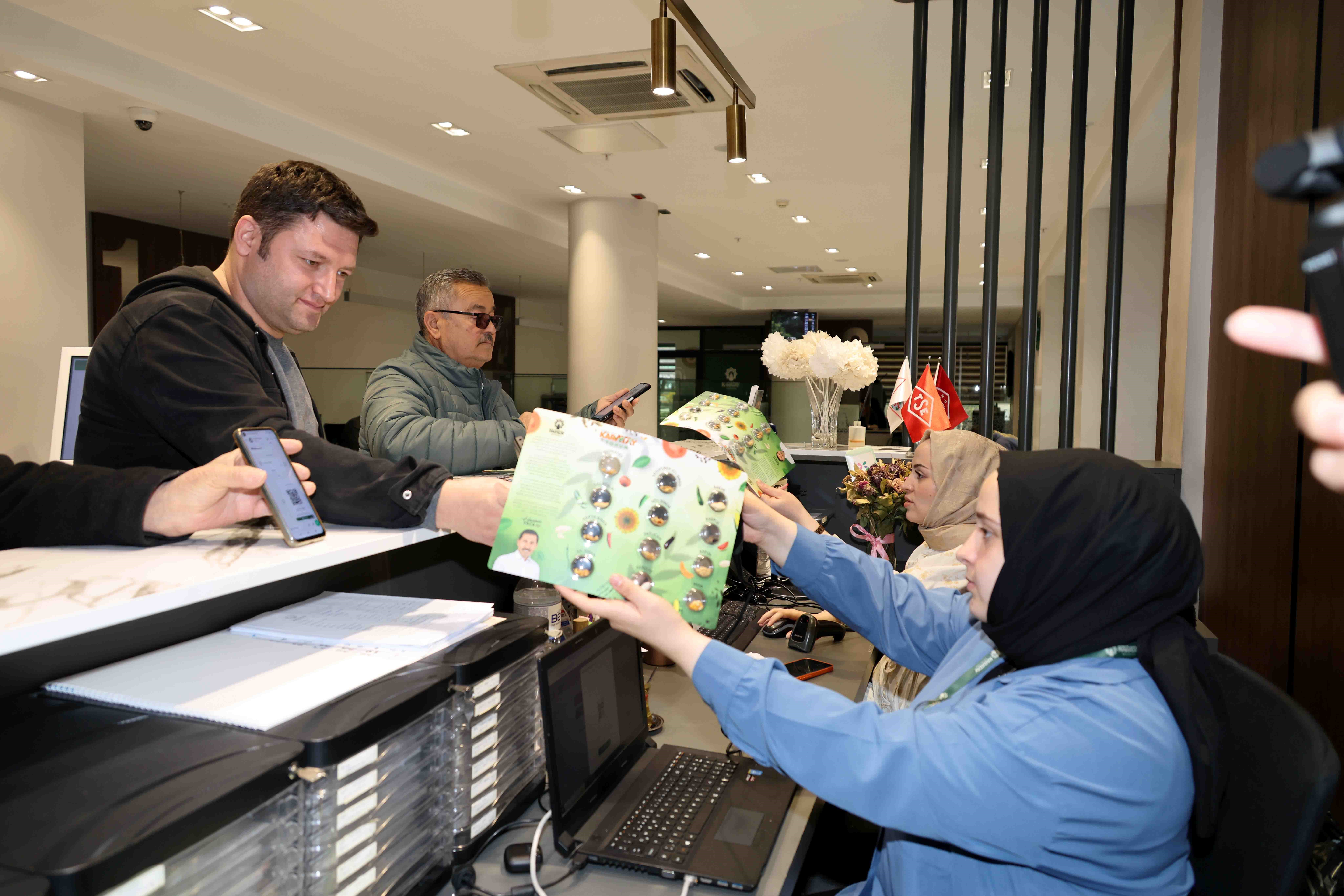Karatay’dan tarıma büyük hamle! Ücretsiz ata tohumu dağıtımı başladı!