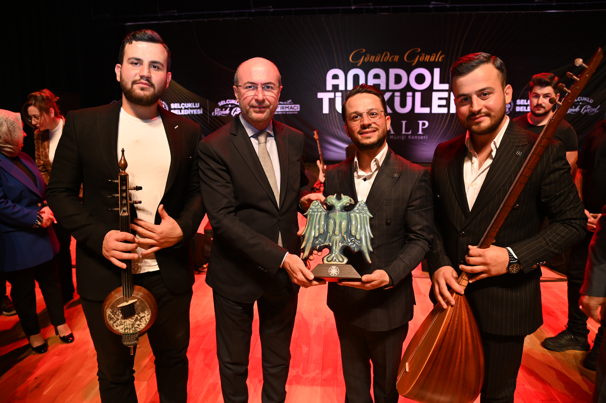 “Gönülden Gönüle Anadolu Türküleri” Konseri Öğretmenler İçin Sahne Aldı