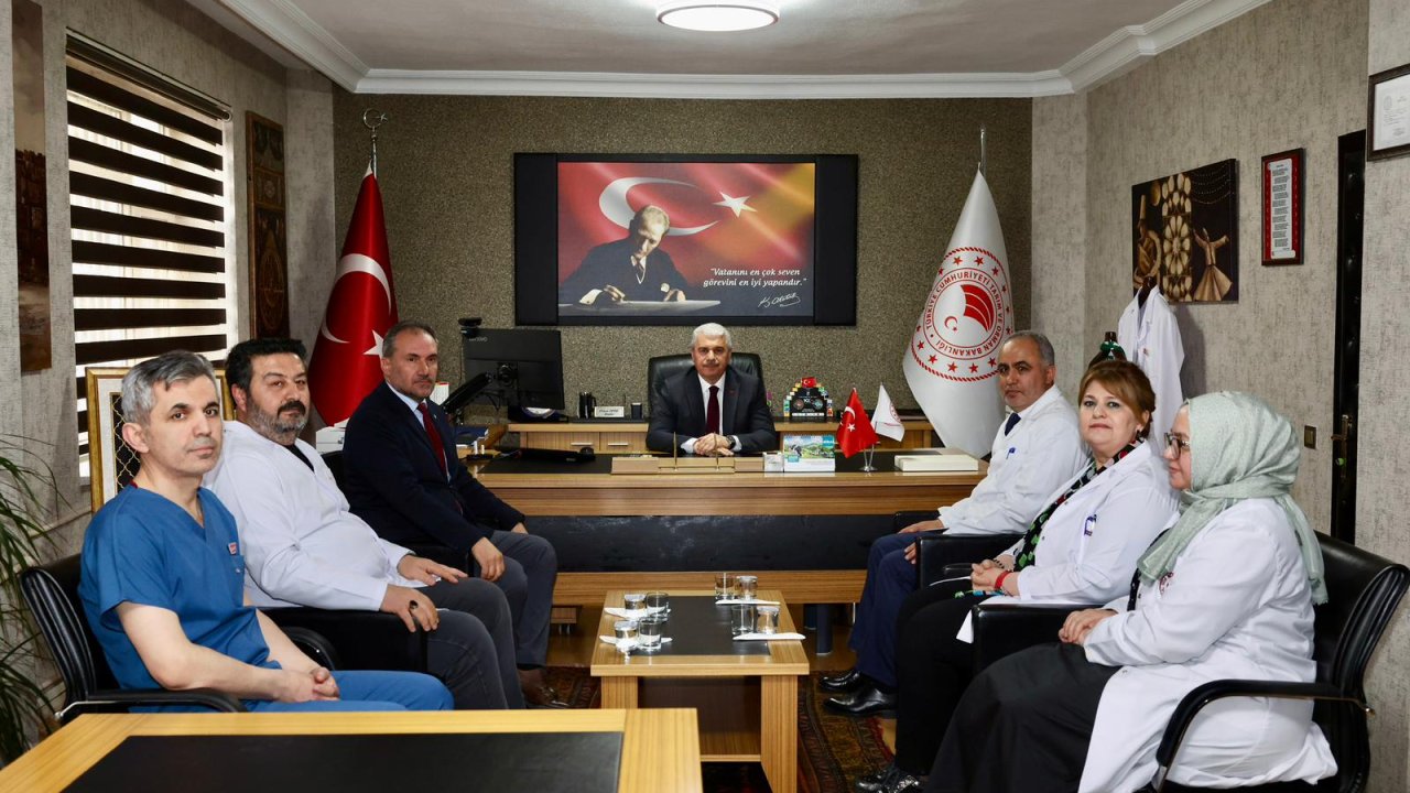 Konya’da kritik denetim! Vali İbrahim Akın gıda laboratuvarını ziyaret etti!